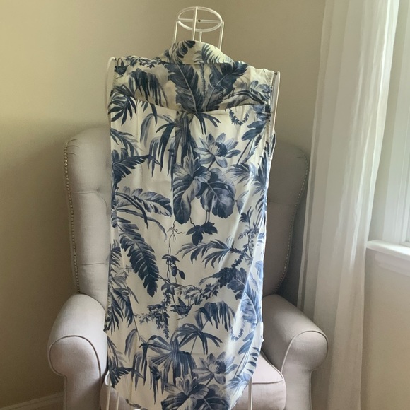 Equipment Blue and White Leaf Print Blouse - Picture 4 of 6